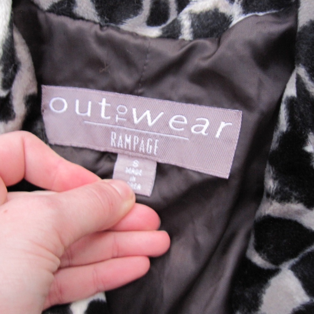 Vintage Leopard Print Jacket Fuzzy Button Up Ramp… - image 2